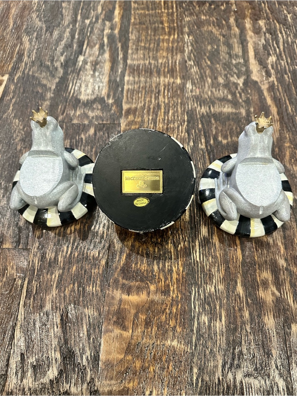 MacKenzie-Childs frog prince pot holders set of 3 Black & white base - retired - Picture 3 of 6